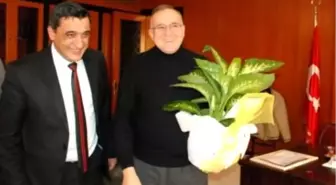 Başkan Güzelbey, Çeled Uşaglara Destek Verdi