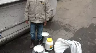 Küçük Ali, Sabah Yoğurt Satıyor Öğleden Sonra Okula Gidiyor