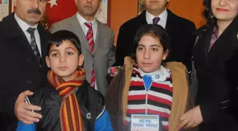 Siverek Emniyet Müdürlüğü Kitap Dağıttı