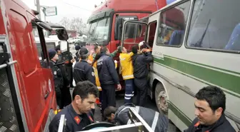 Nazilli'de Can Pazarı: 1'i Ağır 13 Yaralı