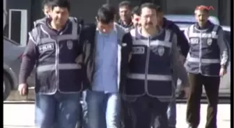 Hırsız Elbise Dolabında Yakalandı