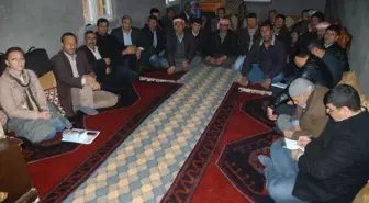 Köy Odasında Çiftçilere Eğitim