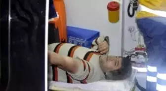 2 İşçi Halk Otobüsünün Altında Kalmaktan Son Anda Kurtuldu