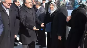 Beşir Atalay Van'da MİT'le İlgili Sorulara Cevap Vermedi