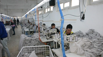 Siirt Belediye Başkanı Sadak, Yeni Açılan Tekstil Fabrikasını Ziyaret Etti