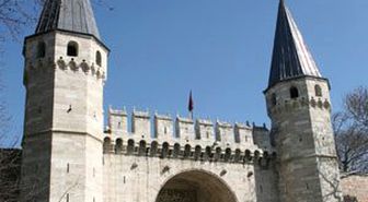 Topkapı Sarayı'nda Rezalet!