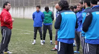 Bahri Kaya Futbolcularla Vedalaştı