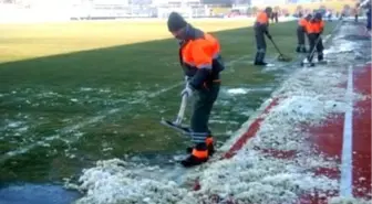 Eskişehir Atatürk Stadı Karlar Altında Kaldı