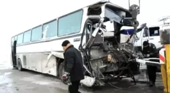 Eskişehir'de Zincirleme Kaza 17 Yaralı