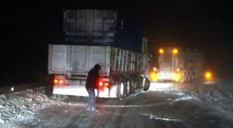 Yozgat Karayolunu Trafiğe Kapattı