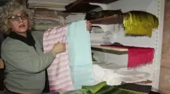 Tatlıses'e Manisalı Kadınlardan Moral