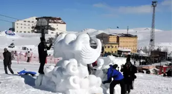 Uluslararası Erciyes Kar Festivali Renkli Geçti