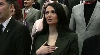 Azeri Vekil Paşayeva, Gözyaşlarını Tutamadı