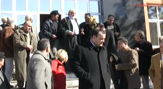 Hes Eylemcisi Leyla: Hakaret Etmek Aile Terbiyeme Uymaz