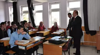 Vali Oğuz Okul Ziyaretlerine Devam Ediyor