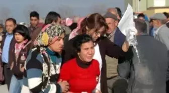 Tarım İşçilerini Taşıyan Kamyonet Devrildi: 1 Ölü, 40 Yaralı