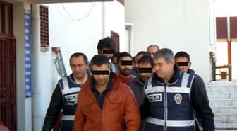 Ayvalık'ta Polis 1 Ton Kaçak Tütün Ele Geçirdi