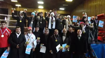 Boksörler Gürcistandan Birincilik Getirdi