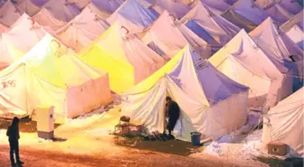 Van'da Çadırlar Toplanıyor