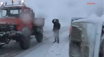 Püren Geçidine Çığ Düştü