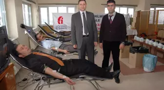 Vergi Dairesi'nden Kan Bağışı