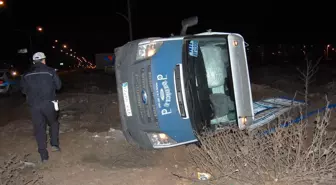 Buzlu Yollar Kazalara Davetiye Çıkarıyor