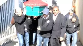 50 Bin Lirası İçin Öldürülen Nevruz, Duvağı ile Toprağa Verildi