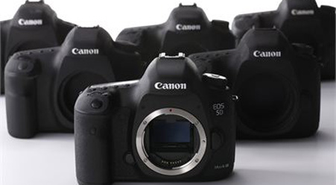 Canon EOS 5D Mark III'ü Huzurlara Çıkardı