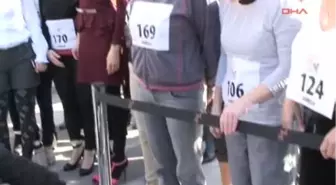 'Caroline' Yüksek Topuk Koşusunda