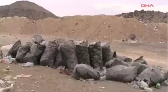 Harçlıklar Çöplükten Geliyor