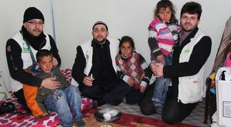 Hasene Igmg Sosyal Yardım Derneği'nden Depremzede 10 Bin Aileye Gıda Yardımı