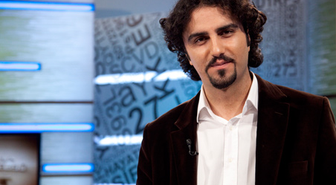 Papağan Dua Okuyor
