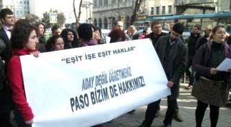 Sözleşmeli Öğretmenlerden 'Paso' Protestosu