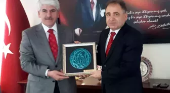 Odunpazarı Belediye Başkanı Burhan Sakallı İller Bankası Bölge Müdürü Başaran'ı Ziyaret Etti