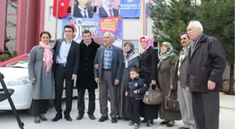 Başarılı Öğrenciler Otomobillerini Aldı