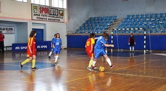 Düzce'de Futsal Heyecanı Sürüyor