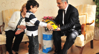 Başkan Uzun Şehit Aileleri ve Gazileri Ziyaret Etti