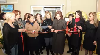 'Kadın ve Renkler' Sergisi Açıldı