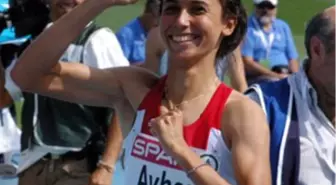 Burcu Ayhan Yarıştan Çekildi