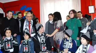Beşiktaş Taraftarlar Derneği Engelli Öğrencileri Ziyaret Etti