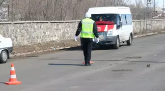 Kars'ta Trafik Kontrolleri Devam Ediyor