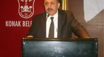 Gazeteci-Yazar Uzunyaylalı, İzmir'de Nene Hatun'u Anlattı