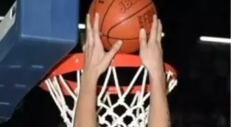 Pınar Karşıyaka - Anadolu Efes: 59-71