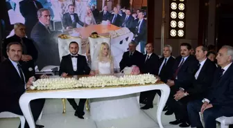 Bursa Protokolünü Buluşturan Görkemli Düğün