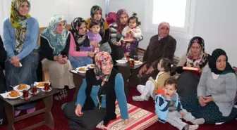 Depremzede Kadınlara Kısır Partisi