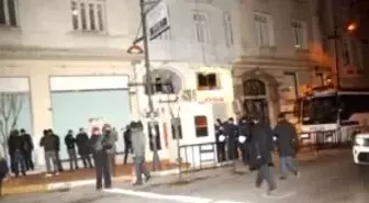 2 Türk Gazeteciden Haber Alınamıyor!