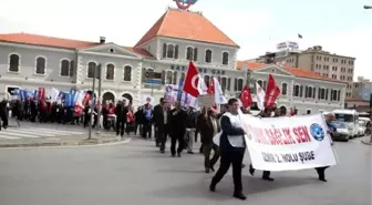 Sağlık Çalışanları Doktor Önlüğü Yaktı