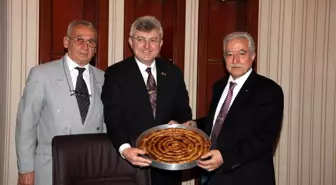 Boşnaklar'dan Aldırmaz'a Ziyaret