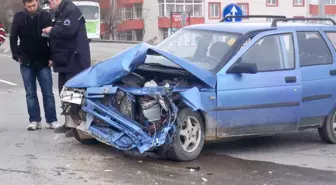 Gebze'de Trafik Kazası: 4 Yaralı