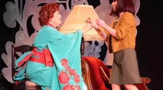 Lüküs Hayat Yerine Perşembenin Hanımları